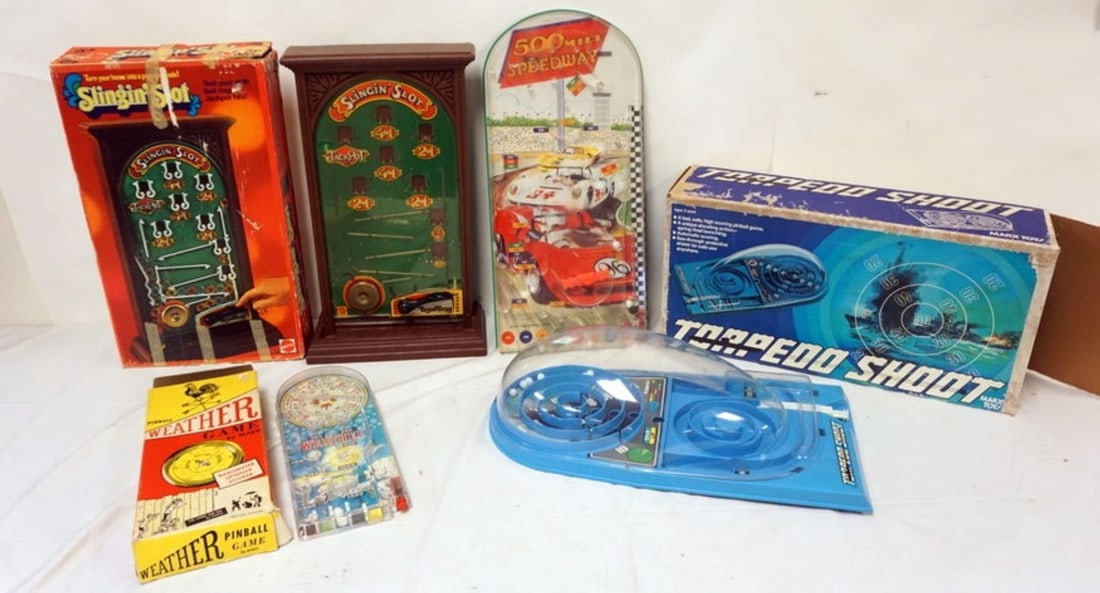VINTAGE TOY PIN BALL GAMES (1 of 4)