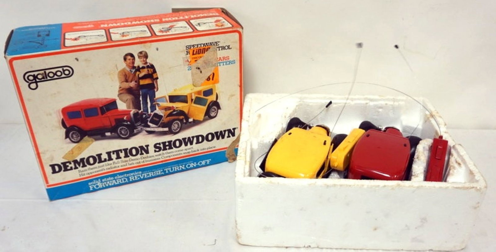 GALOOB DEMOLITION SHOW DOWN: GALOOB DEMOLITION SHOW DOWN, *ALL TOYS HAVE WEAR TO BOXES AND NOT GUARANTEED COMPLETE