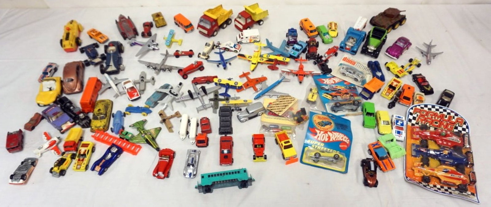 ASSORTED TOY CARS AND PLANES (1 of 5)
