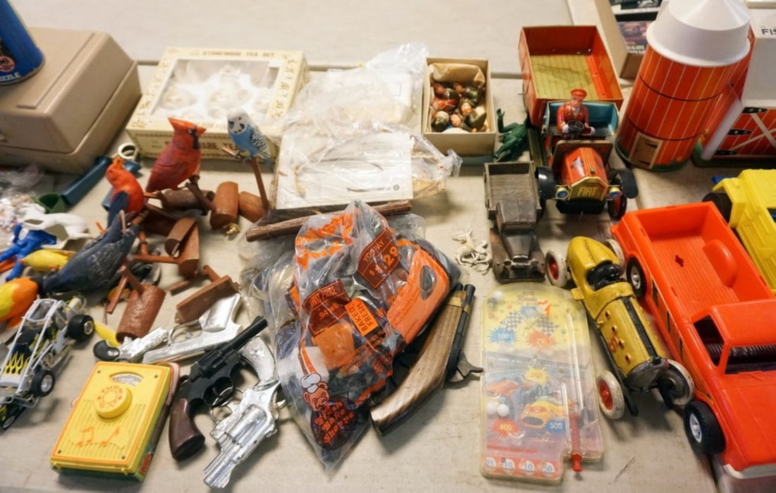 ASSORTED TOYS - 3