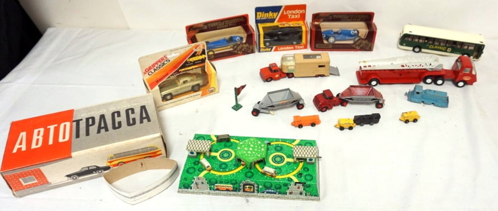 ASSORTED TOYS (1 of 3)