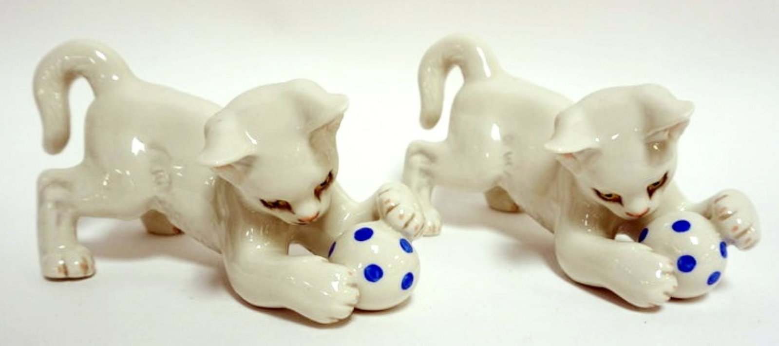 BOEHM PORCELAIN KITTENS (1 of 5)