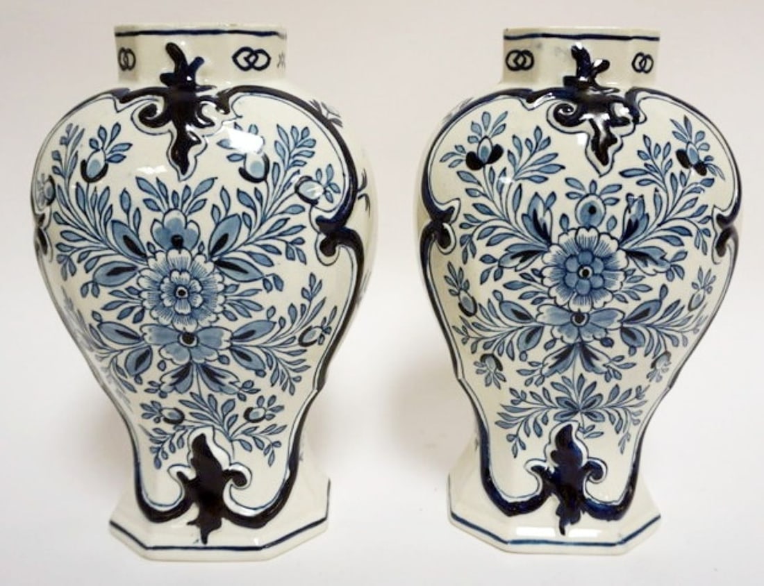 DELFT PAIR OF BLUE & WHITE VASES (1 of 6)