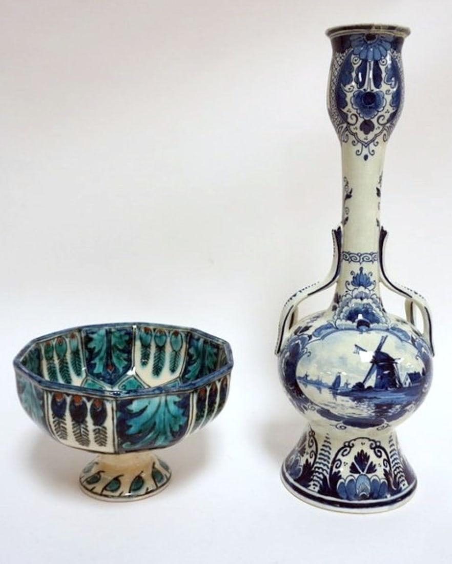 DELFT FOOTED BOWL & BUD VASE: DELFT FOOTED BOWL & 13 IN HIGH BUD VASE, VASE HAS REPAIRS ON TOP FLAIR