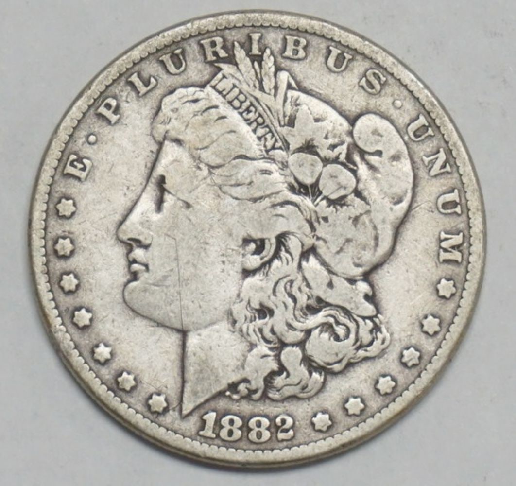 1882 MORGAN SILVER DOLLAR: 1882 MORGAN SILVER DOLLAR
