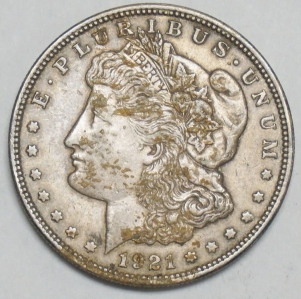 1921 MORGAN SILVER DOLLAR (1 of 3)