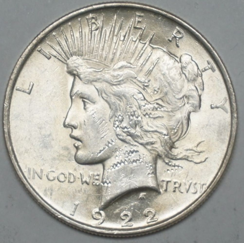 1922 PEACE SILVER DOLLAR (1 of 2)
