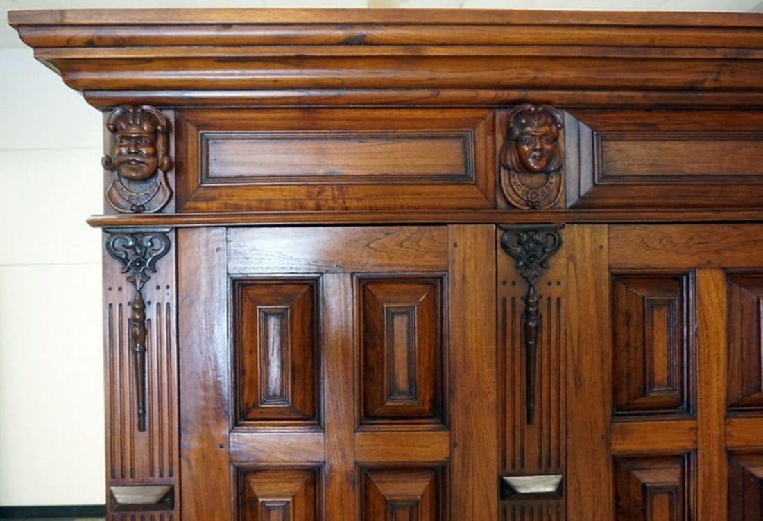 CONTINENTIAL CUPBOARD - 2