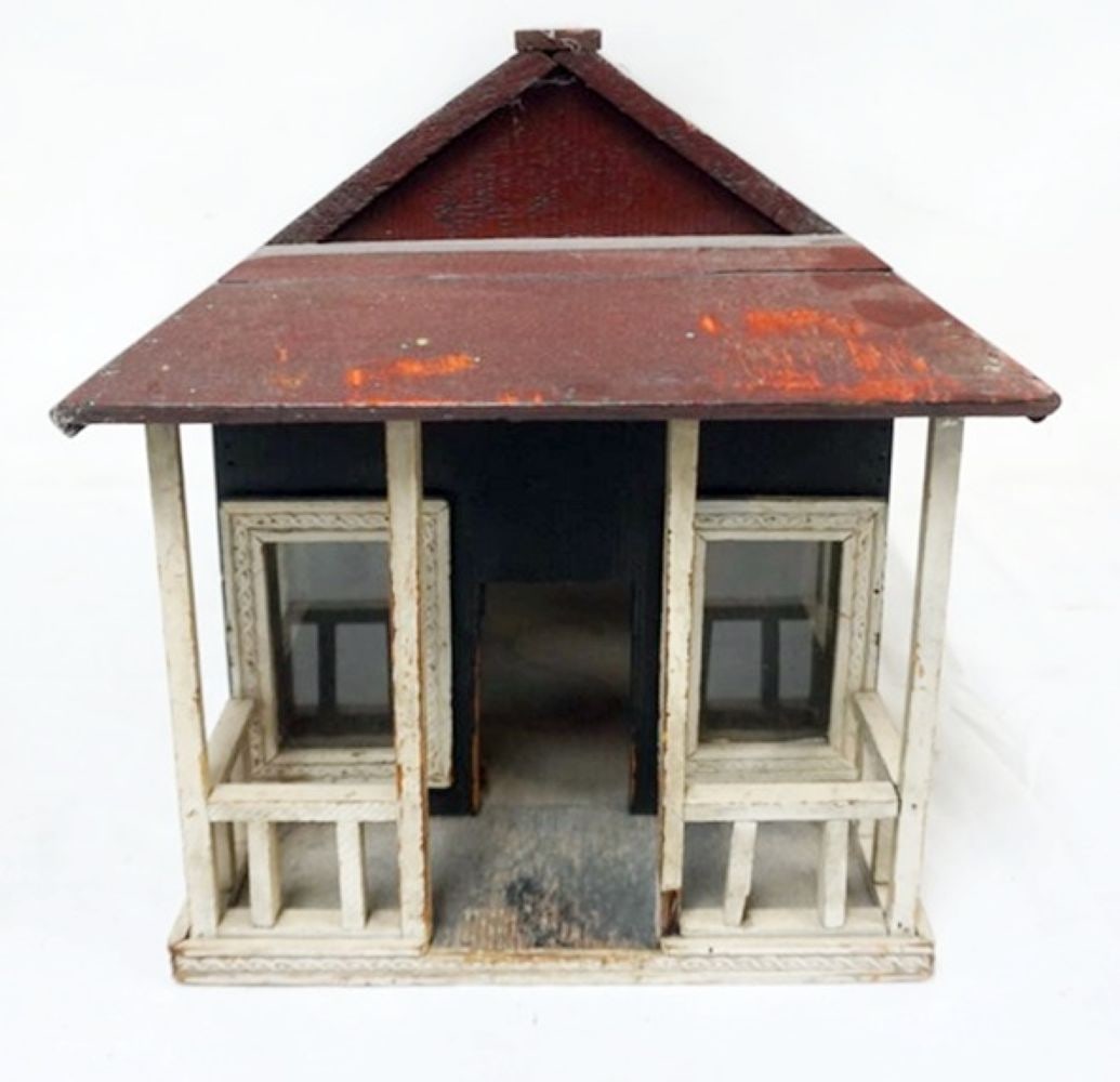 FOLK ART HAND PAINTED HOUSE: FOLK ART HAND PAINTED HOUSE, APPROXIMATELY 11 IN X 19 IN X 14 IN H