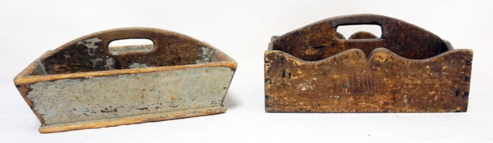 PRIMITIVE KNIFFE BOXES: PRIMITIVE KNIFE BOXES, 1 WITH HAND CUT DOVE TAILS, LARGEST APPROXIMATELY 12 IN X 9 IN X 6 IN H