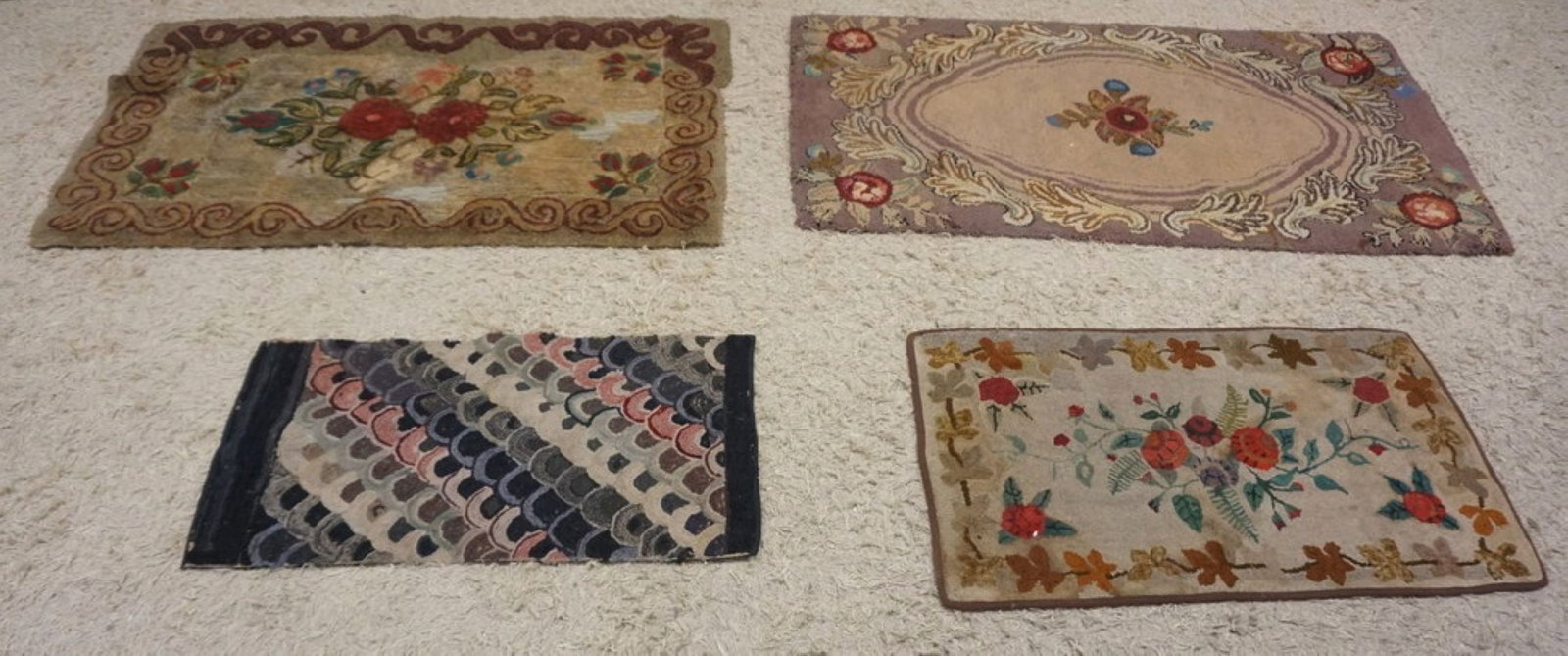 AMERICAN FOLK ART HOOK RUGS: GROUP OF AMERICAN FOLK ART HOOK RUGS, LARGEST APPROXIMATELY 57 IN X 34 IN