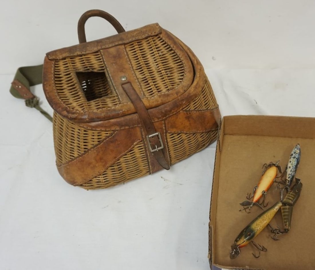 FISHING CREOLE & WOOD LURES (1 of 3)