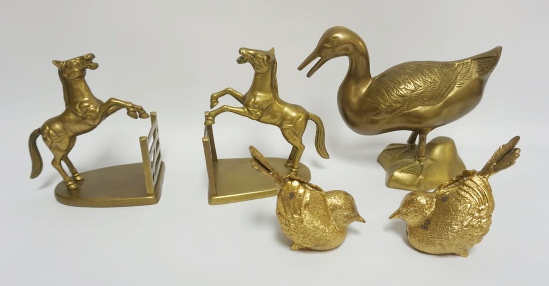 GROUP OF ASSORTED BRASS: GROUP OF ASSORTED BRASS INCLUDING PRANCING HORSE BOOKENDS, DUCK & BIRDS, LARGST PIECE APPROXIMATELY 9 IN HIGH