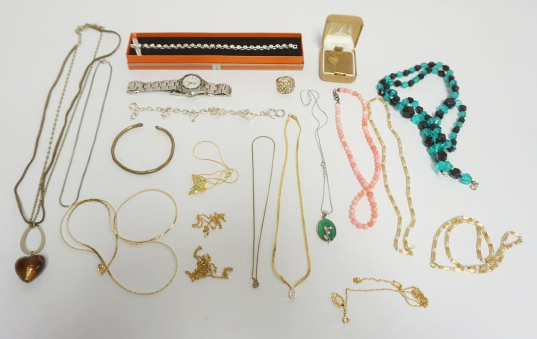 JEWELRY ASSORTMENT (1 of 4)
