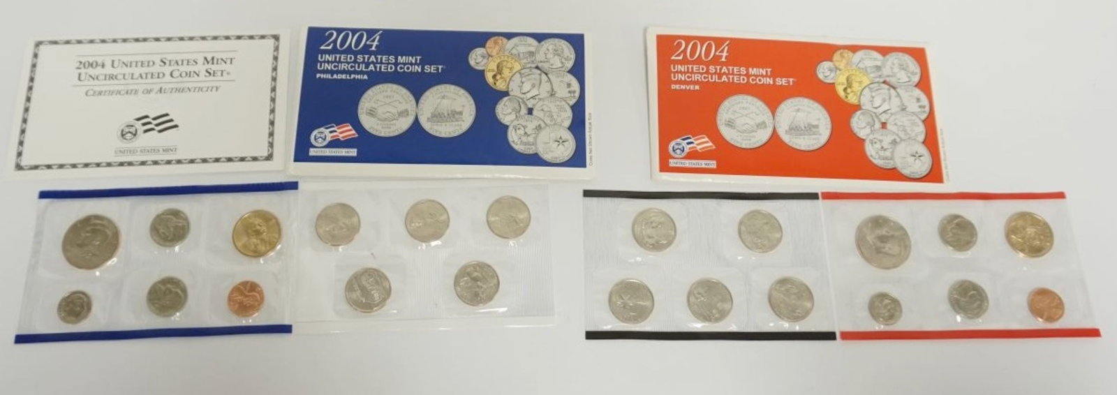 2004 UNCIRCULATED PHILADELPHIA & DENVER COIN SETS (1 of 3)
