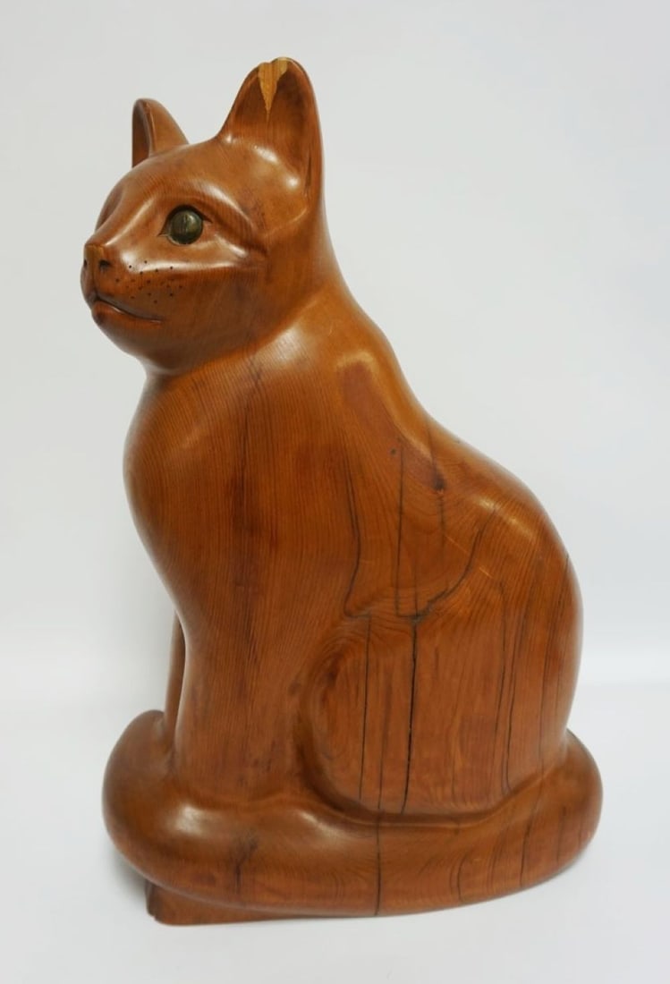 BILL DEHOS CARVED WOODEN CAT: BILL DEHOS CARVED WOODEN CAT, CHIPPED EAR, APPROXIMATELY 13 IN X 6 IN X 19 IN HIGH
