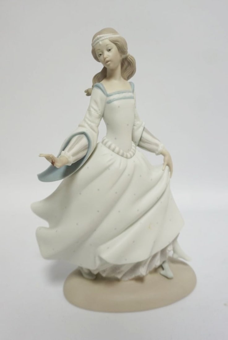 LLADRO FIGURINE (1 of 4)