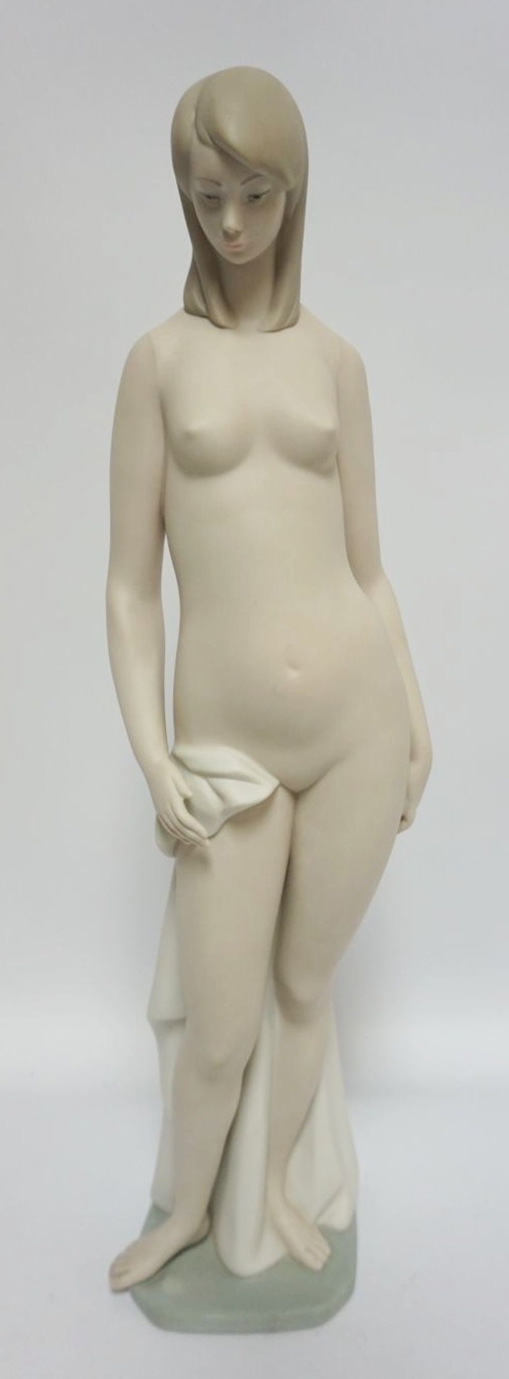LLADRO FIGURINE: LLADRO FIGURINE, *NUDE TORSO*, APPROXIMATELY 18 1/2 IN HIGH