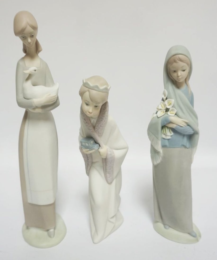 LLADRO FIGURINES (1 of 4)