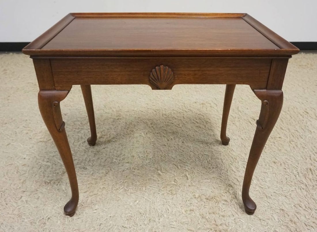 MAHOGANY TABLE (1 of 4)