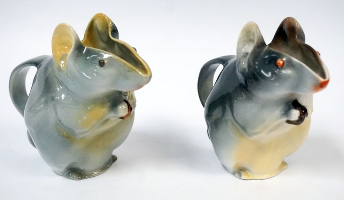 ROYAL BAYREUTH MOUSE (1 of 5)
