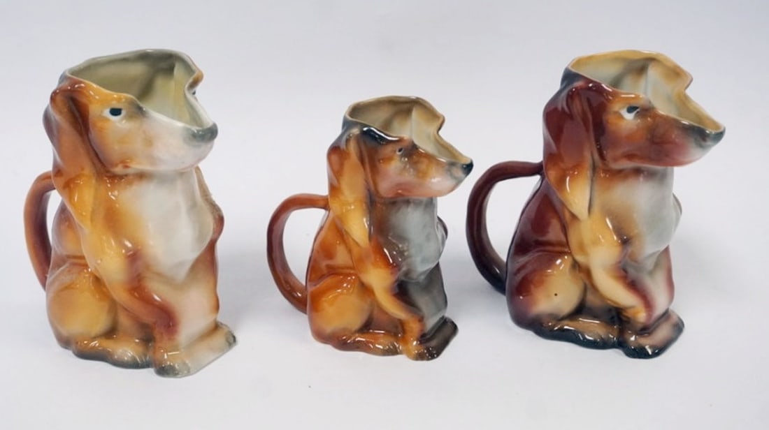ROYAL BAYREUTH DACHUND DOG: ROYAL BAYREUTH DACHUND DOG CREAMER/PITCHERS, TALLEST APPROXIMATELY 5 IN HIGH