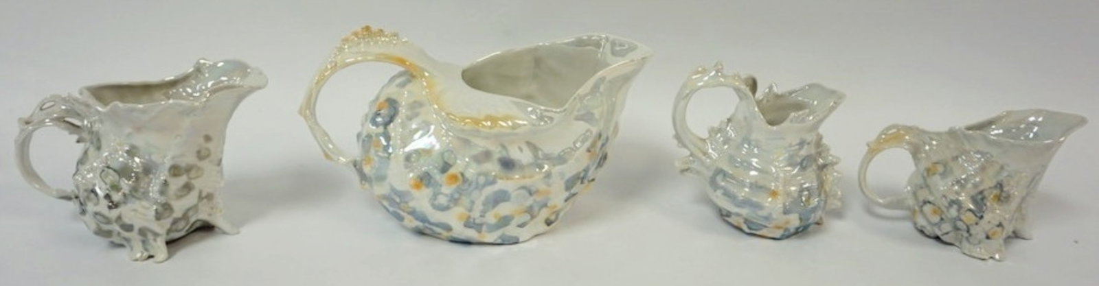 ROYAL BAYREUTH LUSTRE CONCH SHELL (1 of 6)