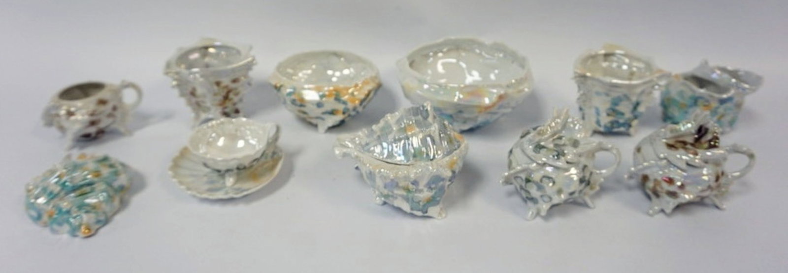 ROYAL BAYREUTH LUSTRE CONCH SHELL (1 of 6)