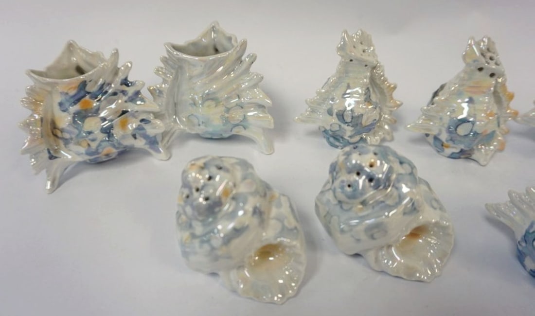 ROYAL BAYREUTH LUSTRE CONCH SHELL (1 of 5)