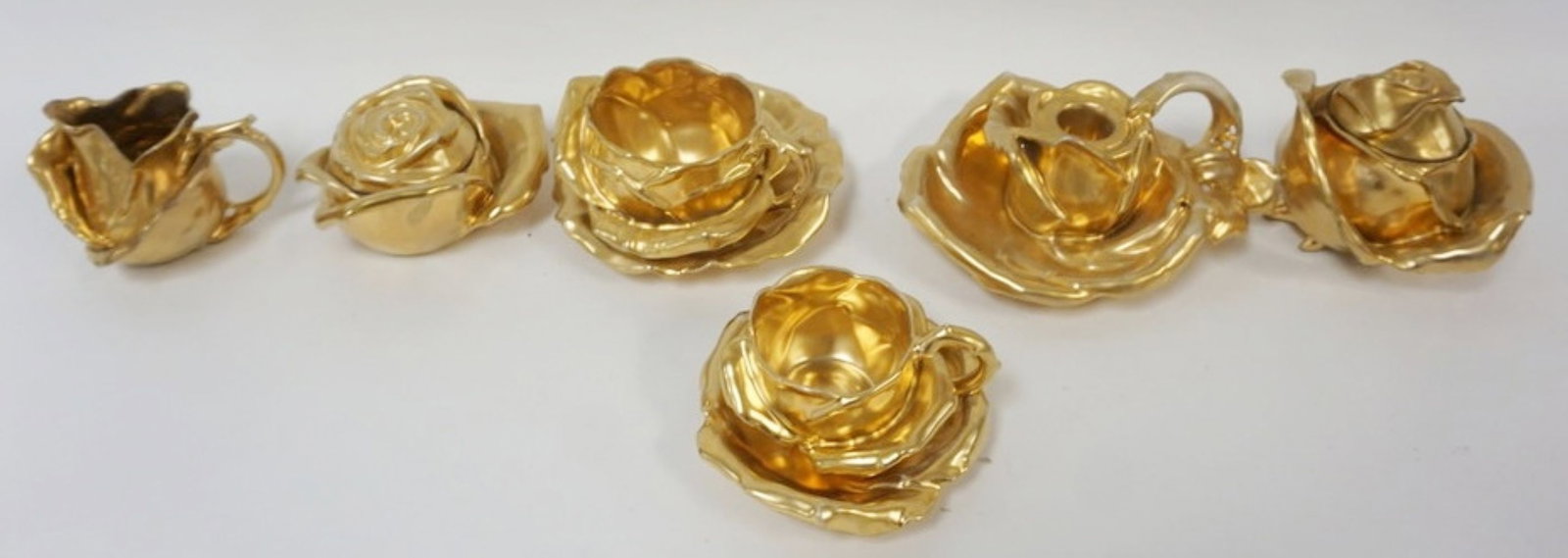 ROYAL BAYREUTH GILT DECORATED (1 of 5)