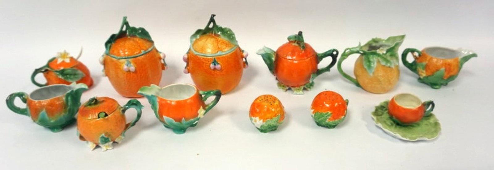 ROYAL BAYREUTH ORANGE SHAPED (1 of 7)