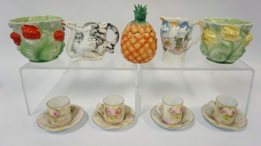 ROYAL BAYREUTH ASSORTMENT: ROYAL BAYREUTH GROUP OF ASSORTED CUPS AND SAUCERS, BOWLS, CREAMERS, COVERD BOWL