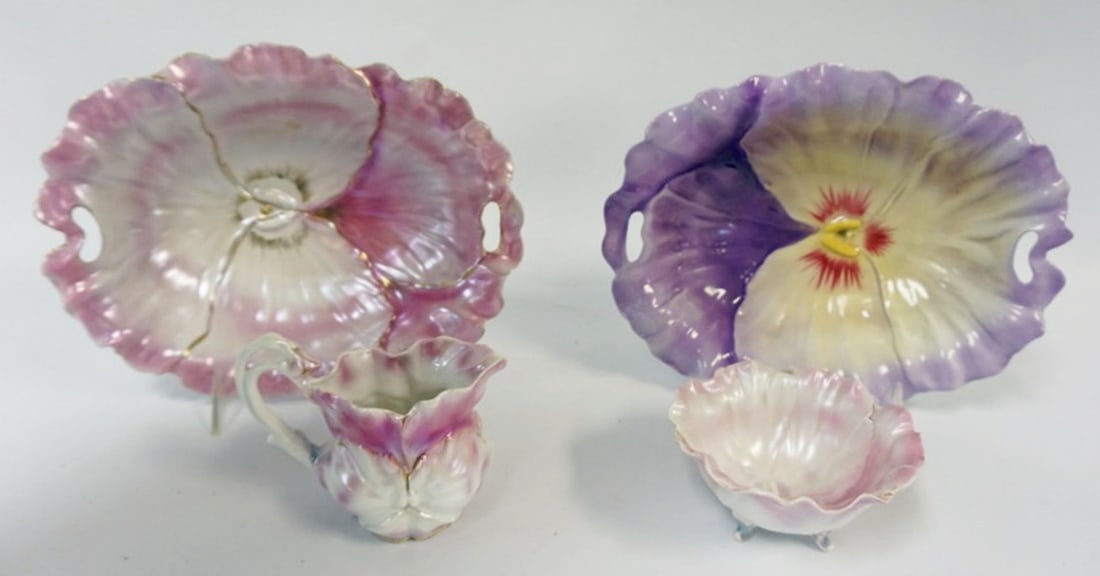 ROYAL BAYREUTH PANSY: ROYAL BAYREUTH PANSY BOWLS AND PITCHER, LARGEST PIECE APPROXIMATELY 9 IN X 11 IN X 2 1/2 IN