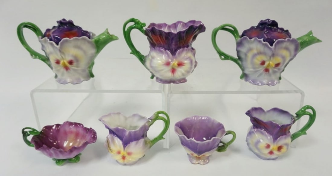 ROYAL BAYREUTH PANSY: ROYAL BAYREUTH PURPLE PANSY ASSORTED TEA POTS, CREAMER ETC. LARGEST PIECE APPROXIMATELY 5 IN