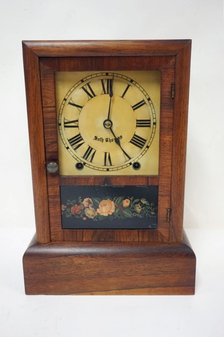 SETH THOMAS COTTAGE SHELF CLOCK (1 of 3)