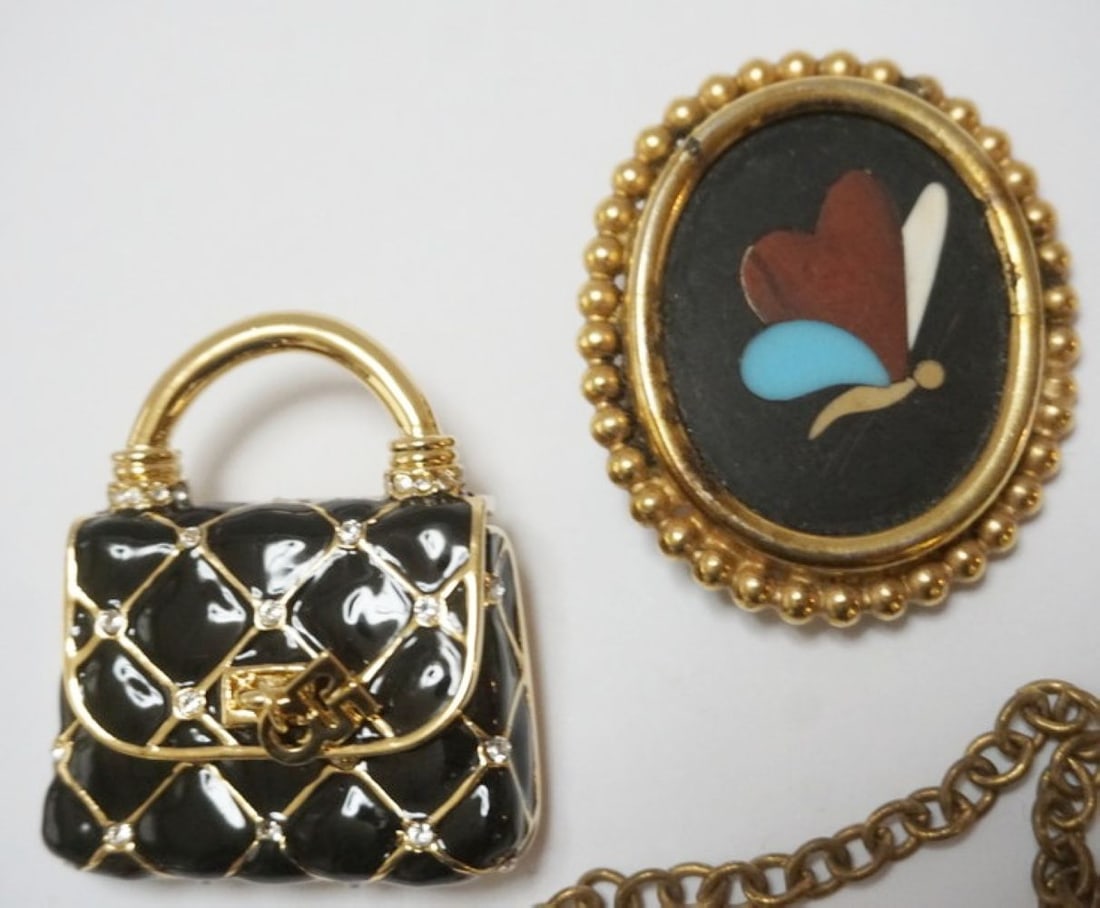 ASSORTED DESIGNER PINS - 5