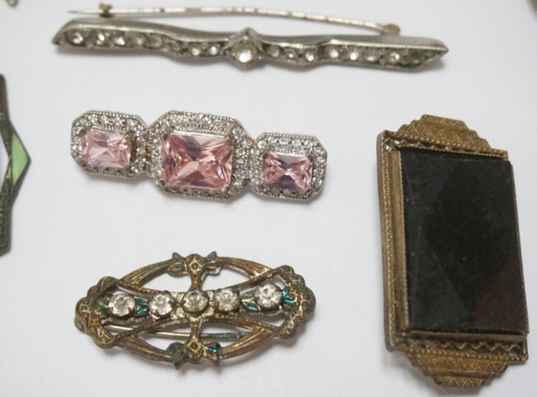 ASSORTED DESIGNER PINS - 3