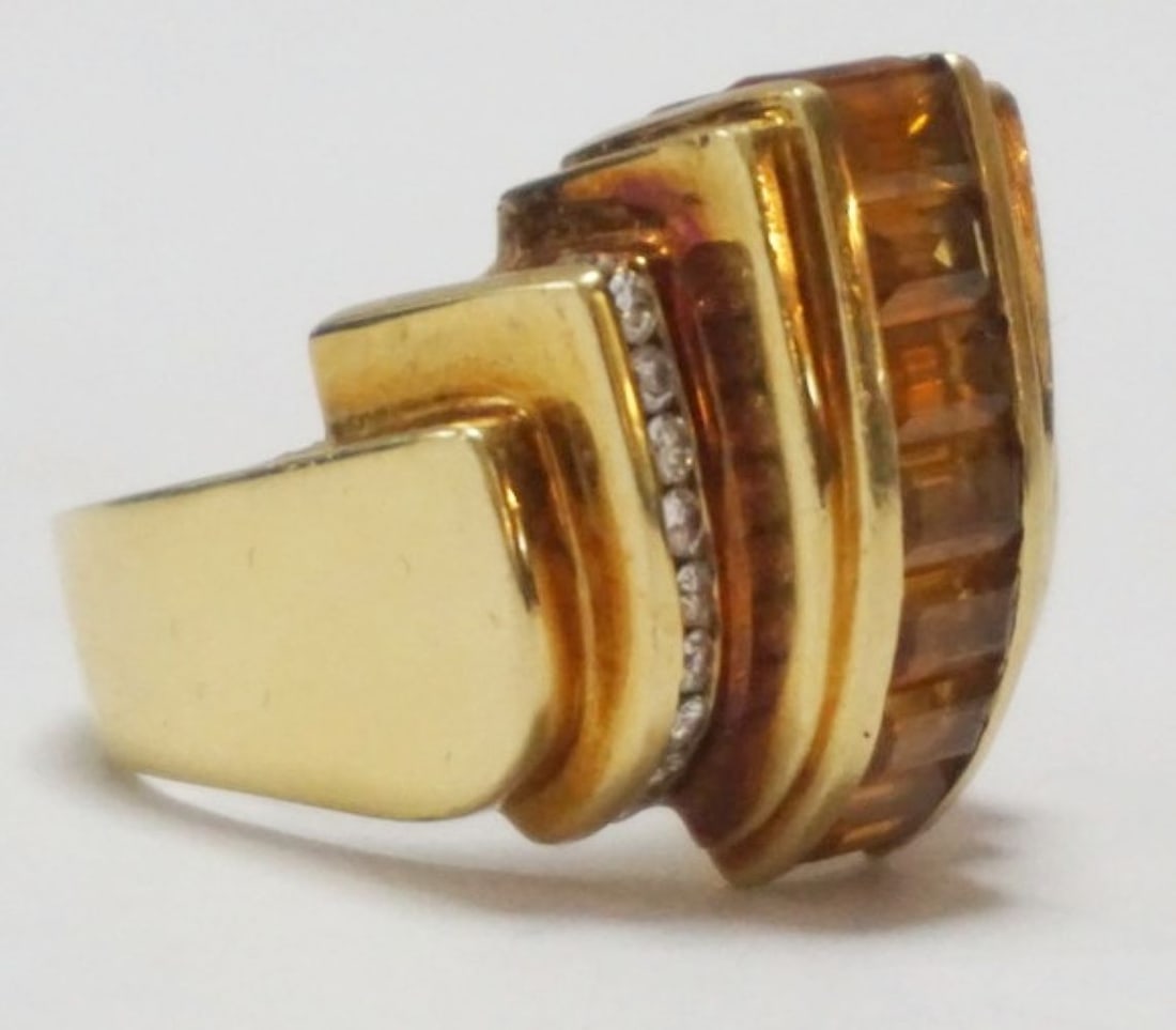 18K LAGOS YELLOW CITRINE: MARKED LAGOS 750, LADIES YELLOW CITRINE COCKTAIL RING SIZE 8 1/2, 11.9 DWT WITH STONES