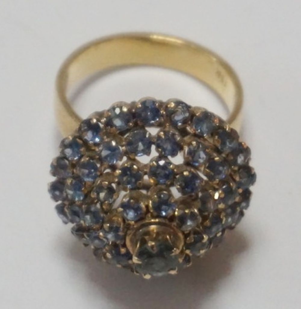 14K VINTAGE COCKTAIL RING: 14K VINTAGE THAI PRINCESS STYLE COCKTAIL RING, TIERED AQUAMARINE TYPE STONES, SIZE 6 1/4, 4.4 DWT WITH STONES