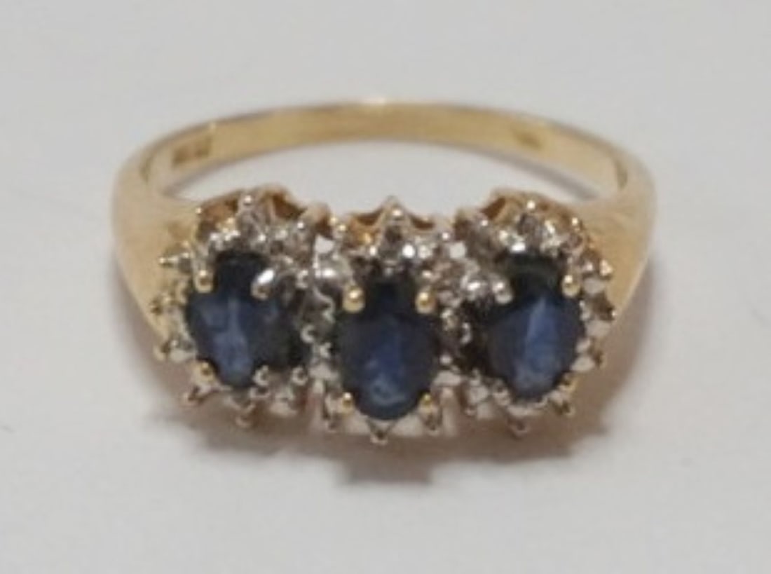 14K LADIES SAPHIRE RING: 14K LADIES SAPHIRE TYPE STONE RING, SIZE 6 1/4, 2.24 DWT WITH STONES