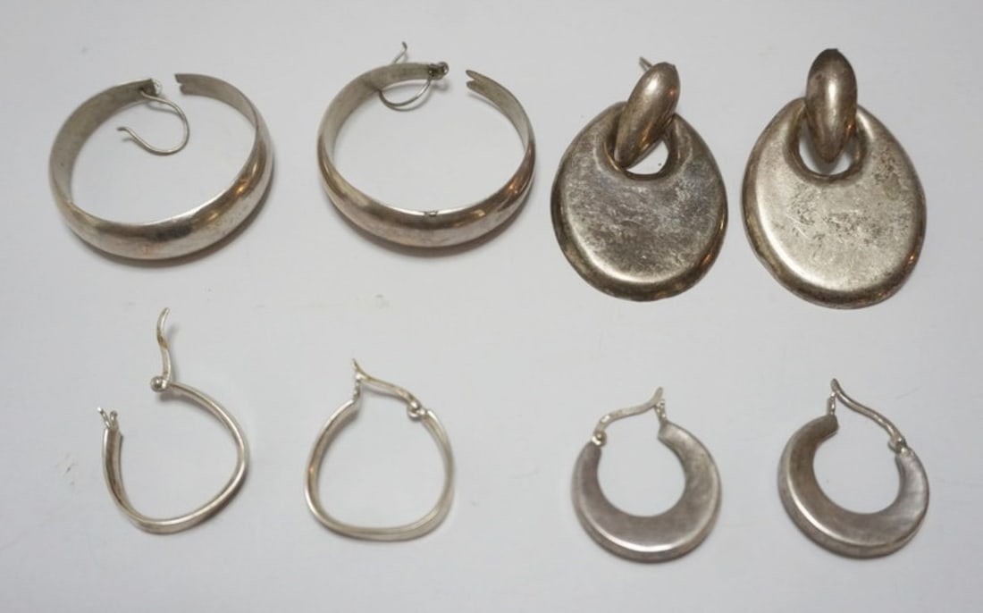 ASSORTED WOMENS EARRINGS (1 of 2)
