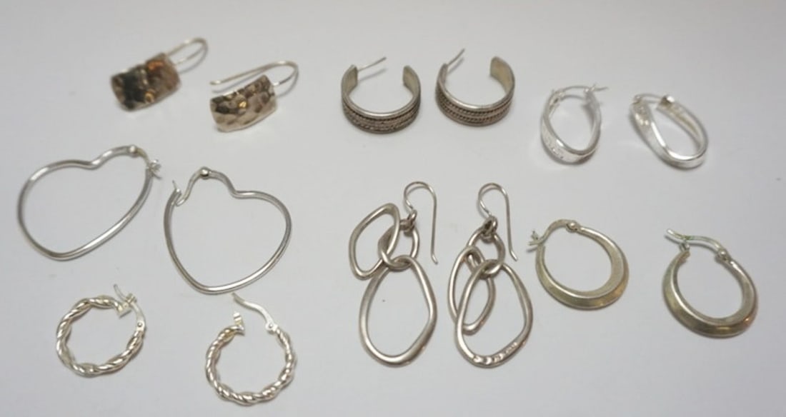ASSORTED WOMENS EARRINGS (1 of 2)