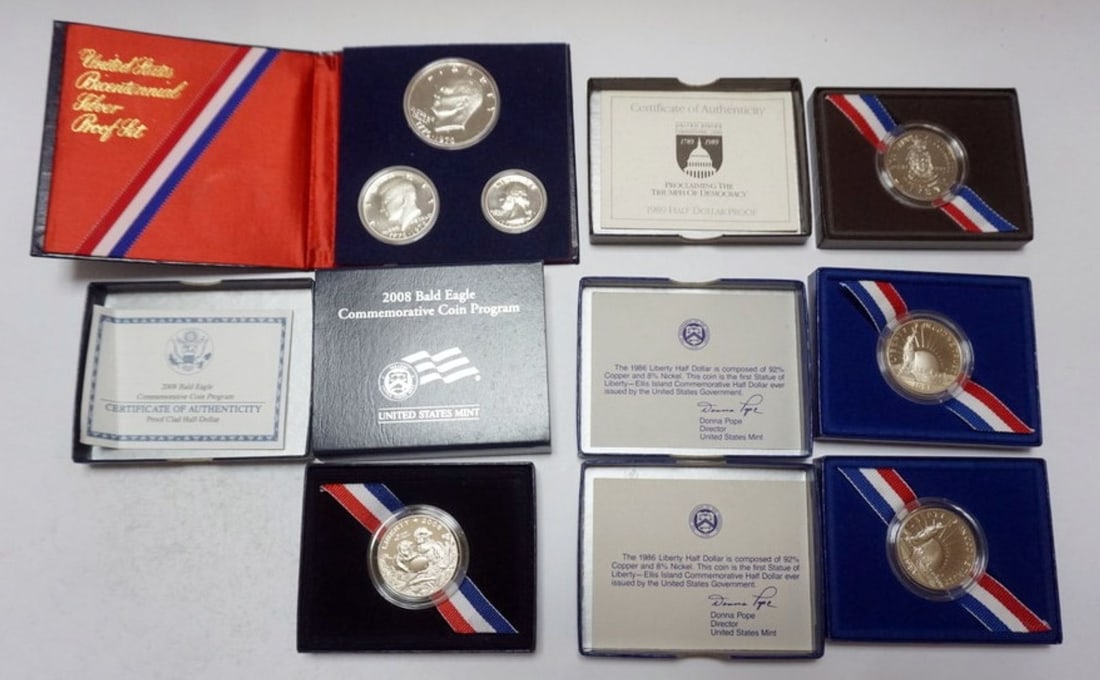 PROOF SETS: 5 COIN PROOF SETS INCLUDING 2008 BALD EAGLE, 2 - 1986 LIBERTY HALF DOLLAR, 1989 HALF DOLLAR PROOF AND BICENTENNIAL SILVER PROOF SET