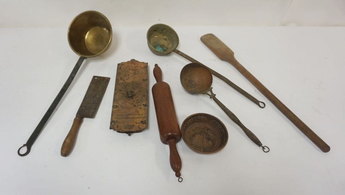 GROUP OF ASSORTED PRIMITIVE KITCHEN ITEMS (1 of 4)