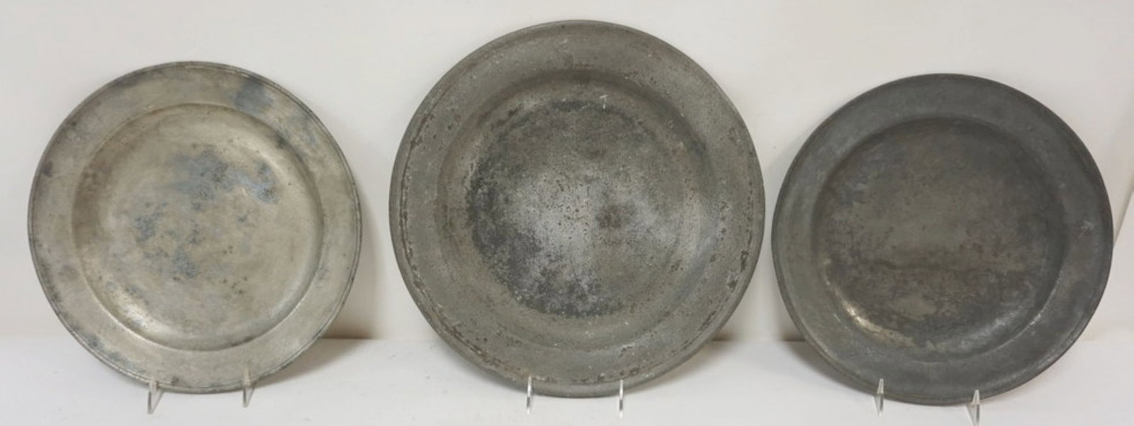 PEWTER CHARGERS (1 of 3)