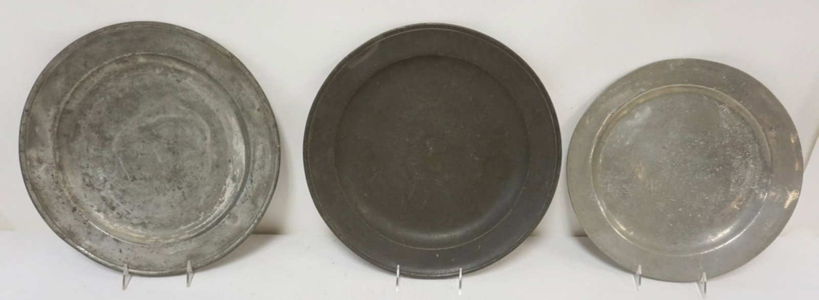 PEWTER CHARGERS (1 of 6)