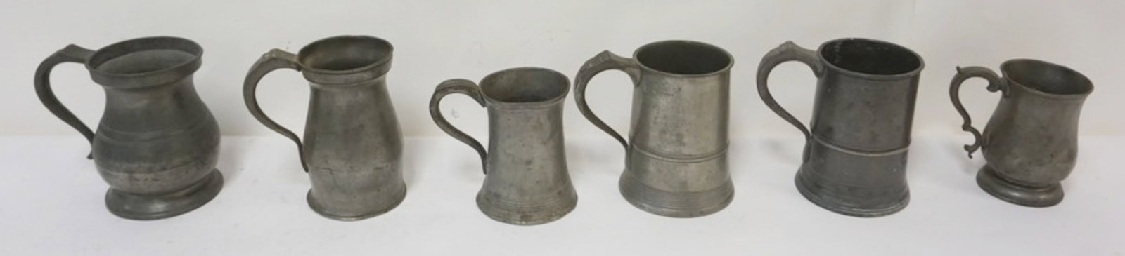 PEWTER TANKARDS: PEWTER TANKARDS AND MEAURES, TALLEST APPROXIMATELY 7 IN H, 1 MARKED JAMES YATES, YATES & BIRCH