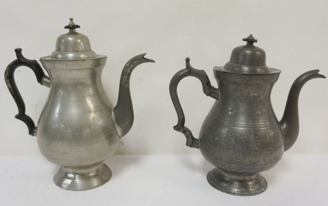 ALLEN PORTER PEWTER TEA POTS: EARLY AMERICAN ALLEN PORTER PEWTER TEA POTS, CA. 1830 WESTBROOK ME, TALLEST APPROXIMATELY 12 IN