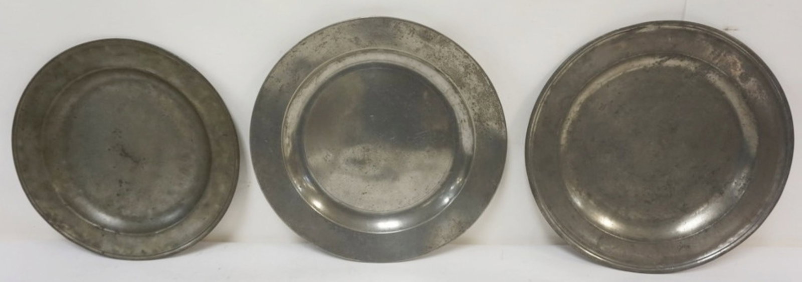 PEWTER CHARGERS (1 of 7)