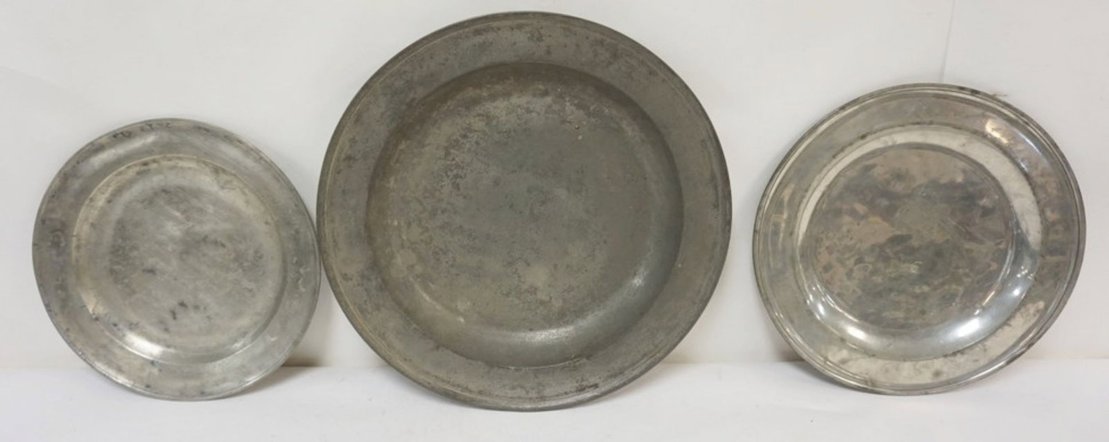 PEWTER CHARGERS (1 of 6)